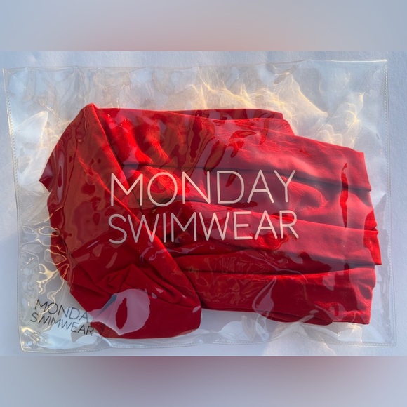 NWT Monday Swimwear Aruba top size P/S Red/Paprika - Picture 6 of 6